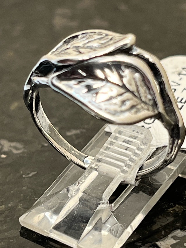 New 925 Sterling Silver Leaf Ring - Sizes 5.5-8.75