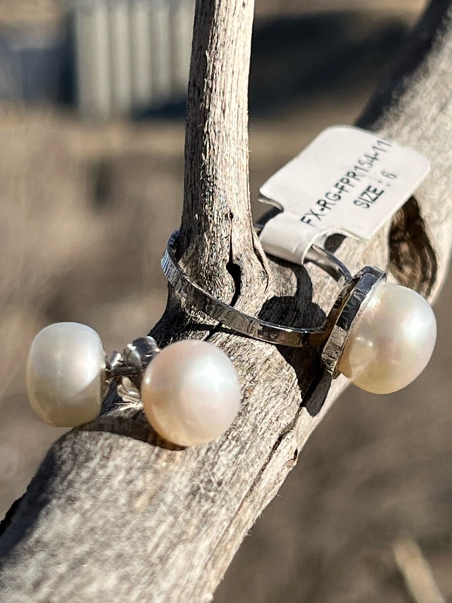 New 925 Pearl Size 6 Ring And Earrings - photo 3