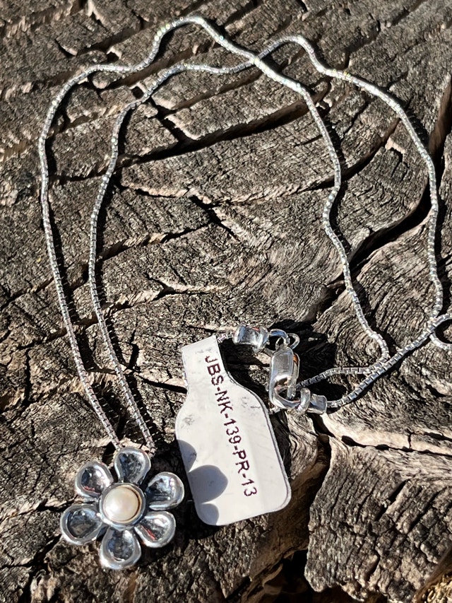 New 925 Sterling Silver Necklace with Pearl Flower Pendant - photo 2