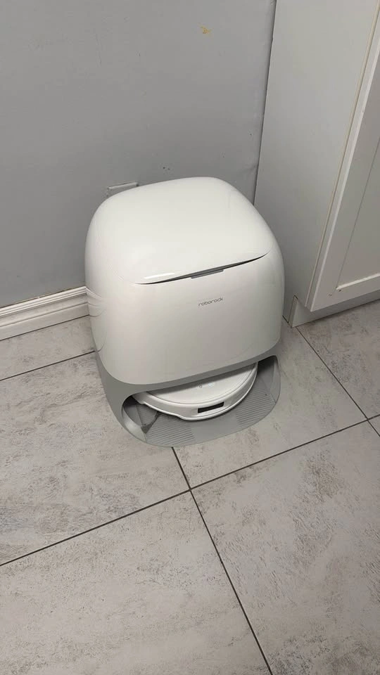 Roborock Qrevo Curv Robot Vacuum & Mop - photo 2