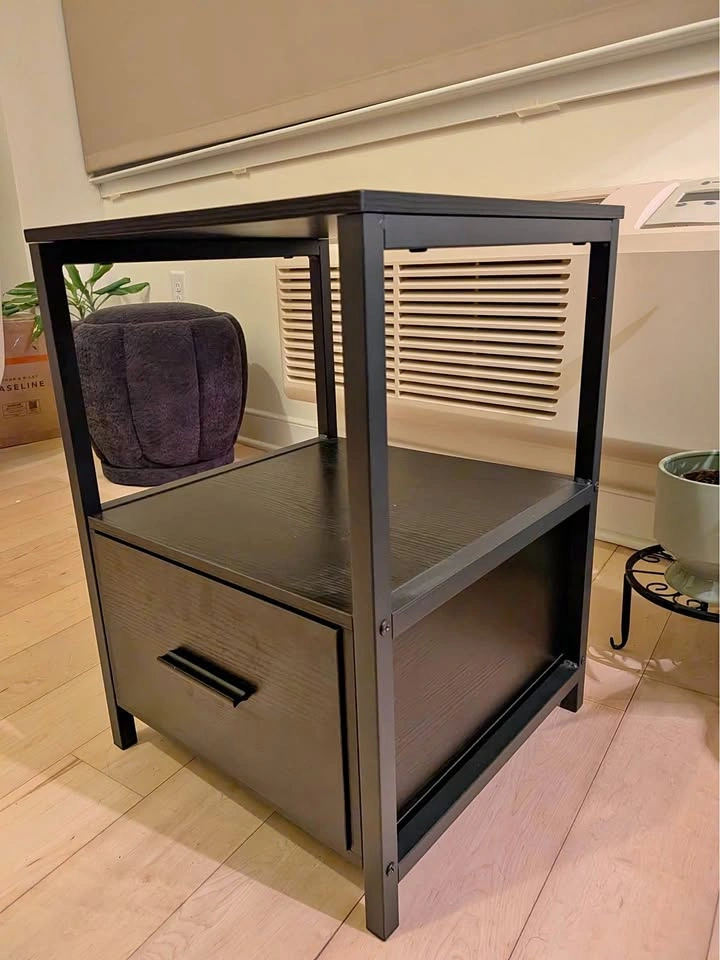 Side Table/End Table