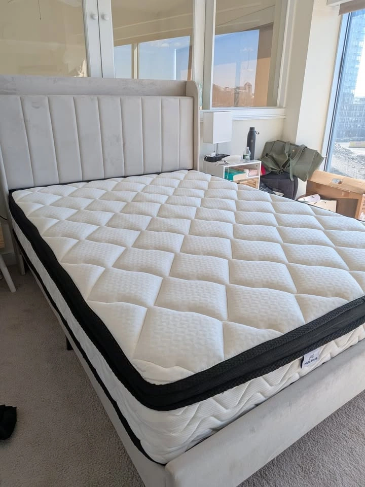 Full Size Mattress (Barely Used) - photo 2