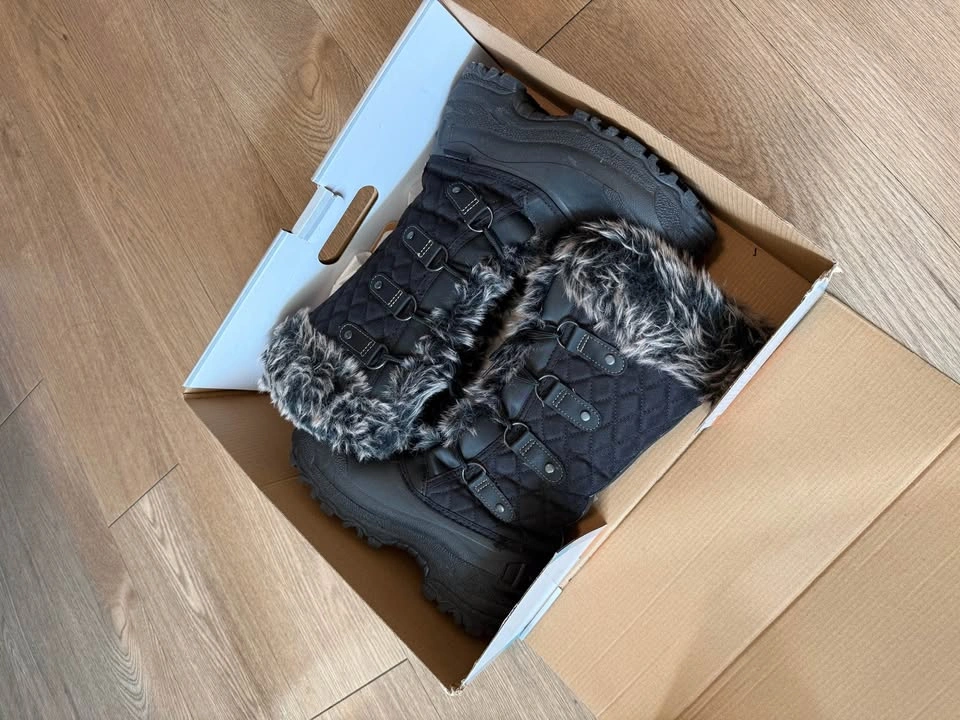 Arctic Tracks Winter Boots Size 8 - photo 2