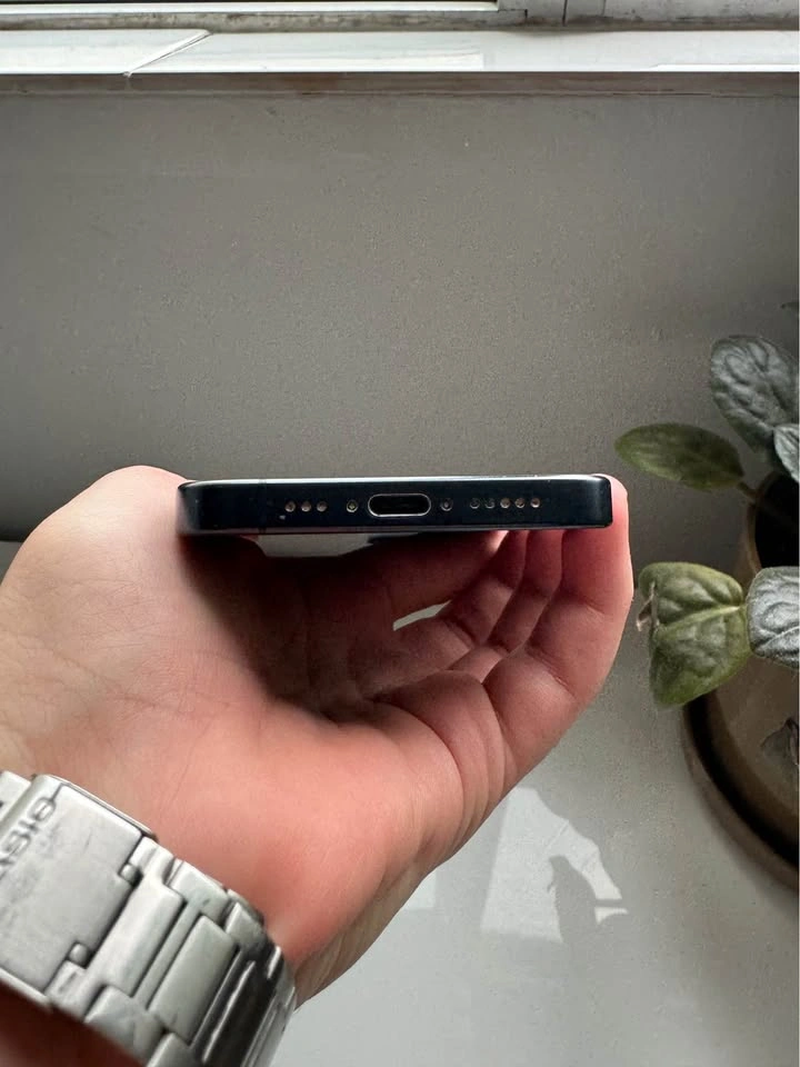 iPhone 15 Pro 128GB - photo 3