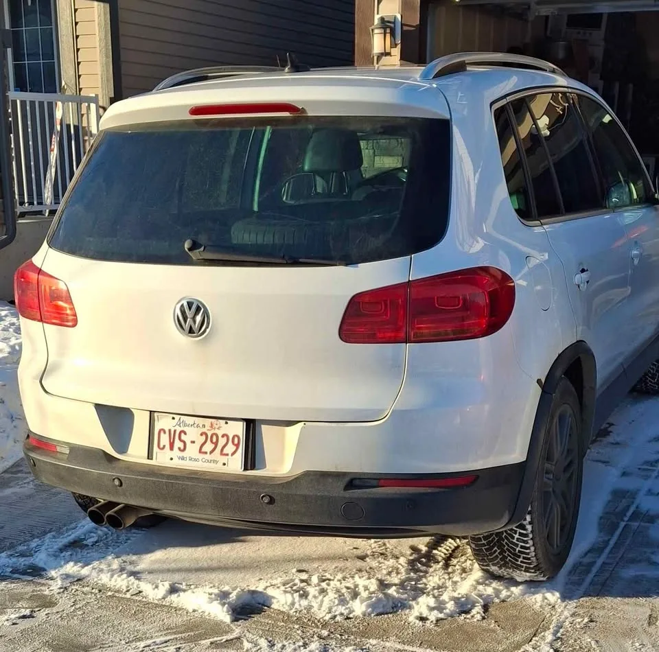 2012 Volkswagen Tiguan - Low KM, New Tires, Serviced - photo 3