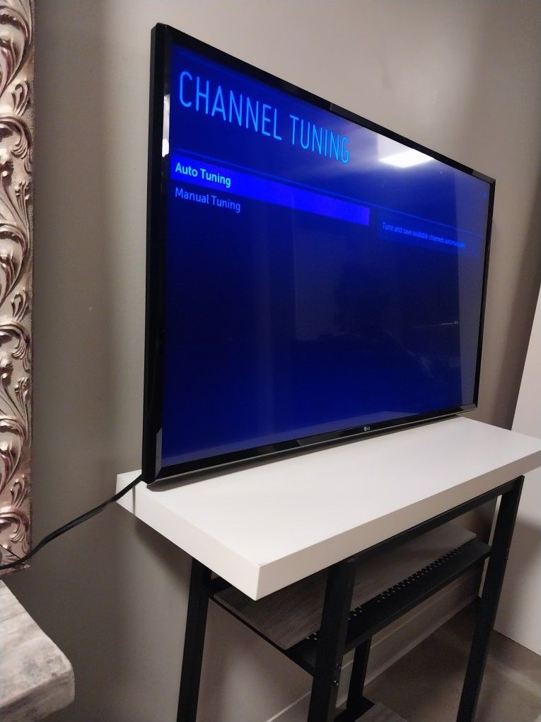 LG 43” Smart TV (1080p) – $75 - photo 2