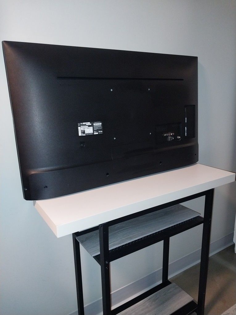 LG 43” Smart TV (1080p) – $75 - photo 4