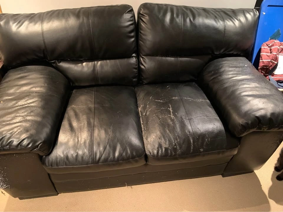 Leather Loveseat - photo 4