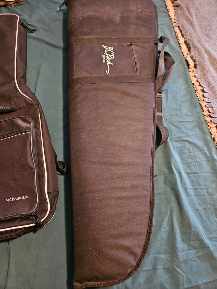 Guitar Cases / Gig Bags (3 Total) – Good Shape - photo 4