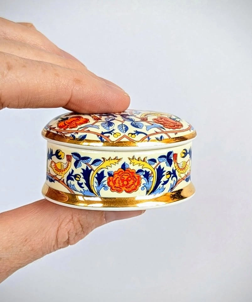William Morris Rose Chintz Trinket Box - Fine Bone China, Made i
