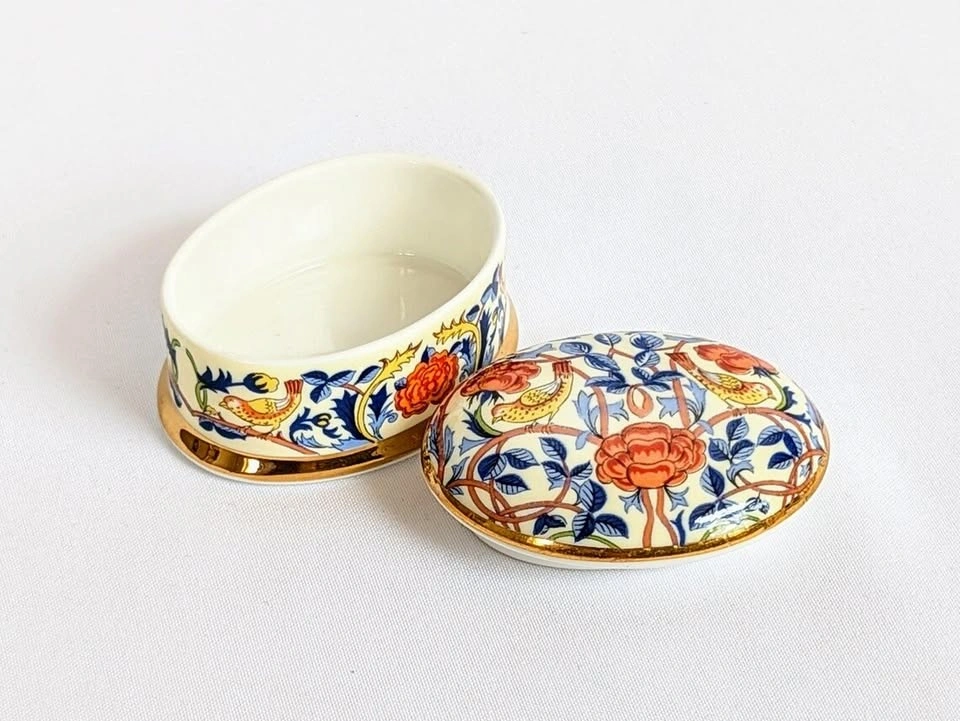 William Morris Rose Chintz Trinket Box - Fine Bone China, Made i - photo 3