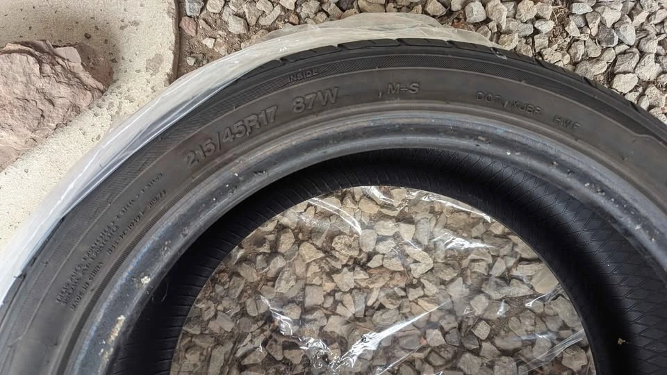 215/45R17 All-Season Tires (Pair, Used) - photo 5
