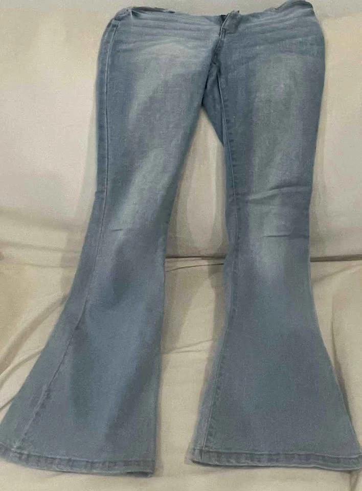 Jeans - Black Wide Leg & Blue Low Rise Flare - photo 4