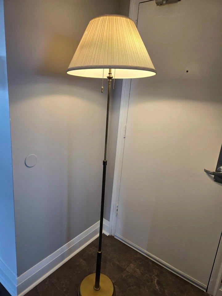 Floor Lamp with Adjustable Height and Drum Shade - photo 2