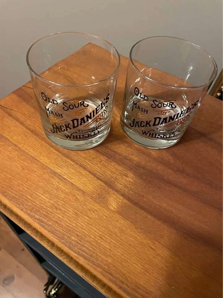Jack Daniel’s Old Sour Mash Whiskey Glasses - photo 2