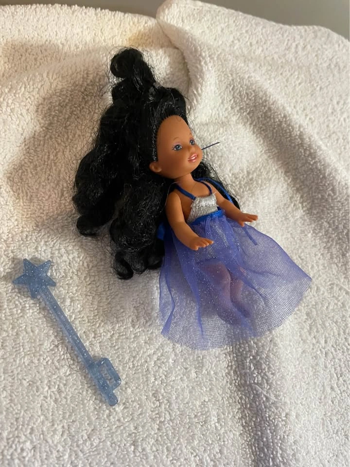 Barbie Kelly Performer Maria Doll 2000 - photo 5