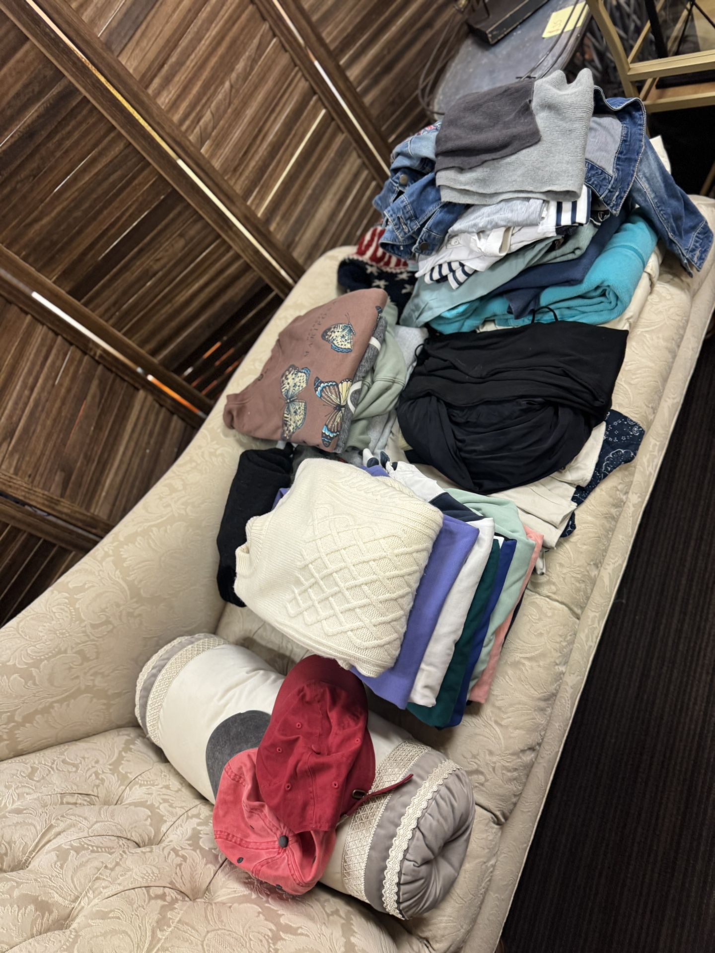 Garage Sale - photo 2