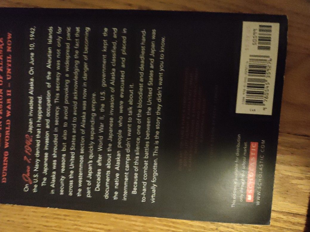 Ghosts in the Fog by Samantha Seiple - Scholastic Level Z - WWII - photo 2