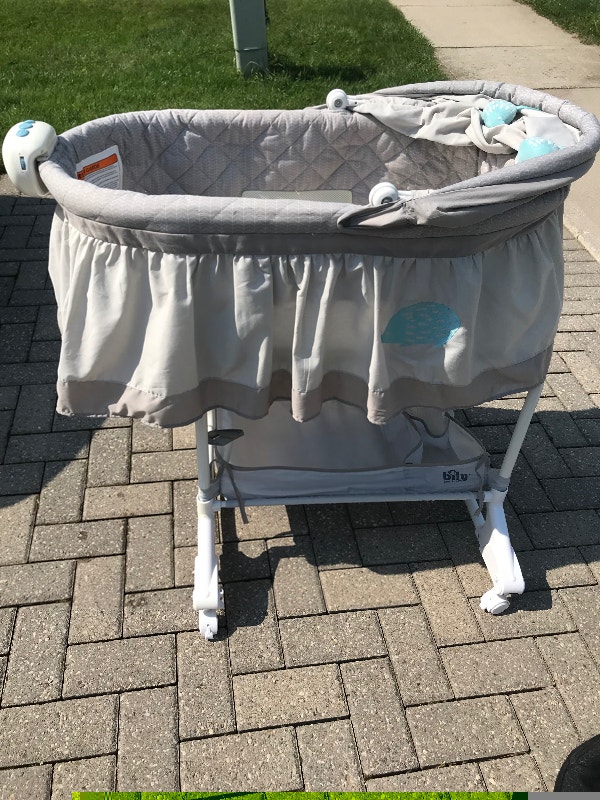 Bassinet in excellent condition - photo 3
