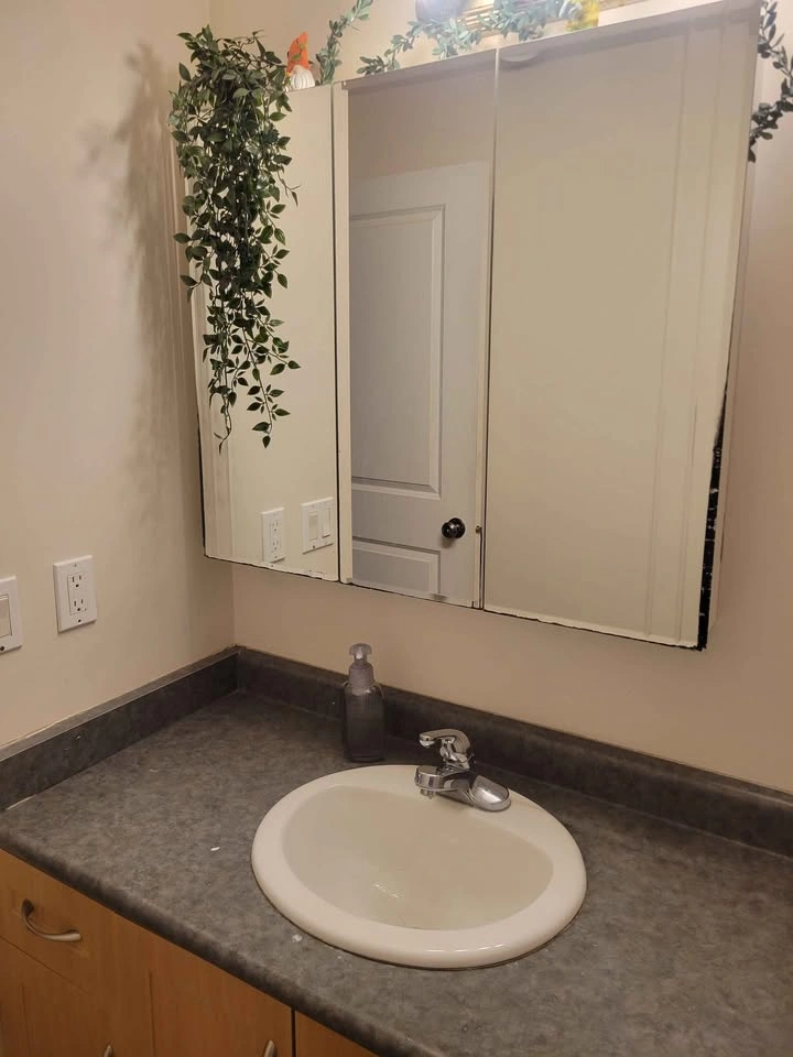 Private room for rent - photo 2