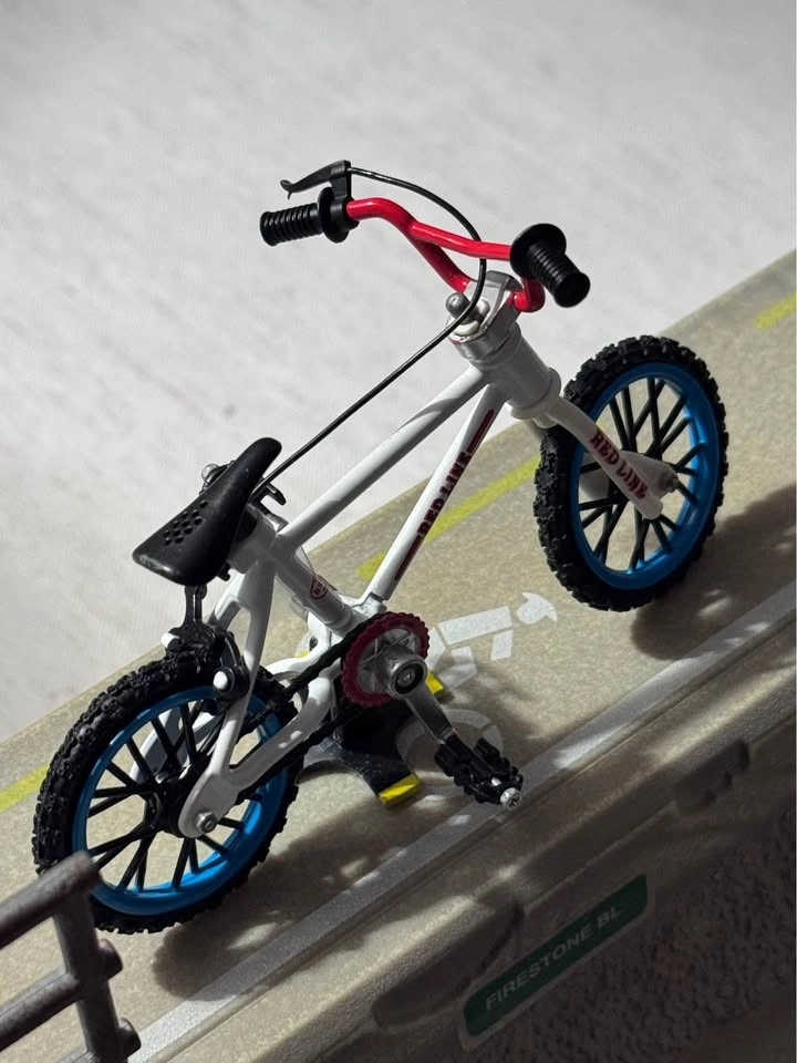 FLICK TRIX bike toy - photo 2