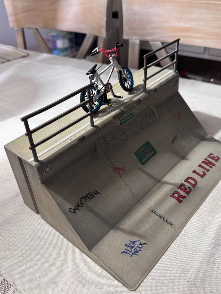 FLICK TRIX bike toy - photo 4