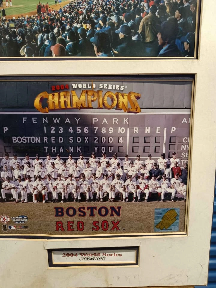 Boston Red Sox 1918 & 2004 World Series Champs Framed Photo - photo 3
