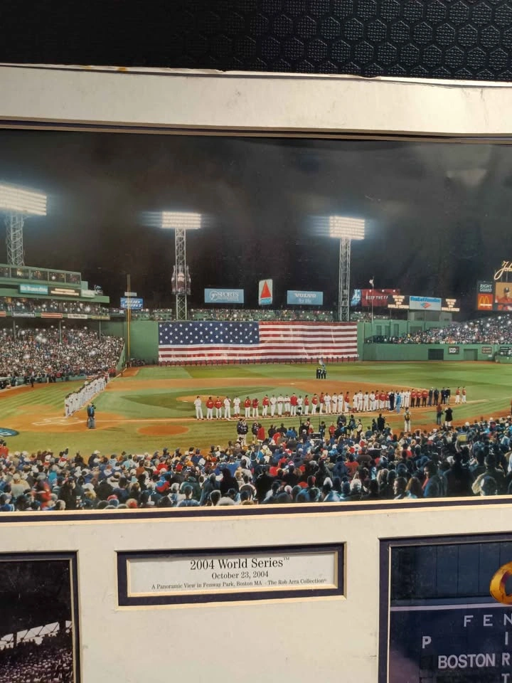 Boston Red Sox 1918 & 2004 World Series Champs Framed Photo - photo 4