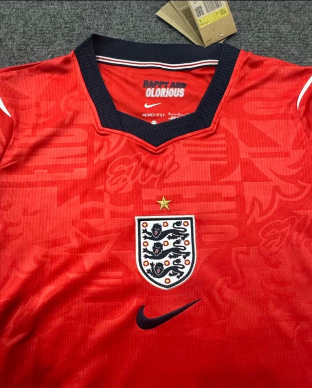 Nike England Worldcup 26’ Red Jersey - New w/ tags - photo 2