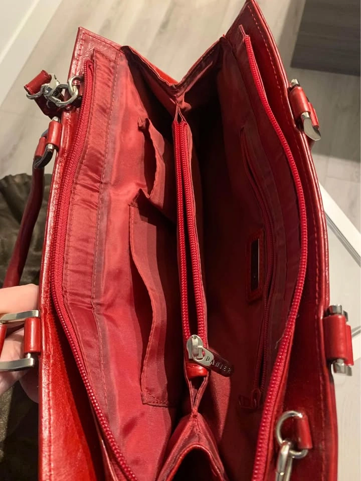 Danier Leather Purse - photo 3
