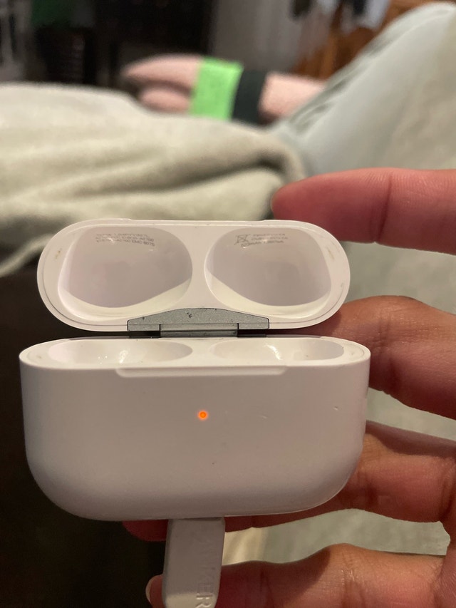 Apple AirPod Pro Gen 2 Case
