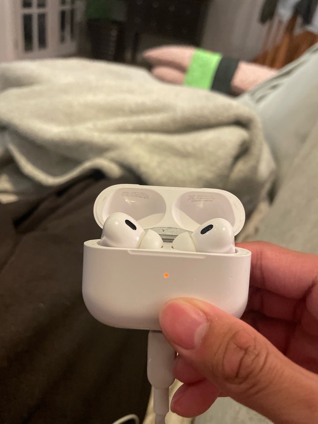 AirPod Pro Gen 2 - photo 2
