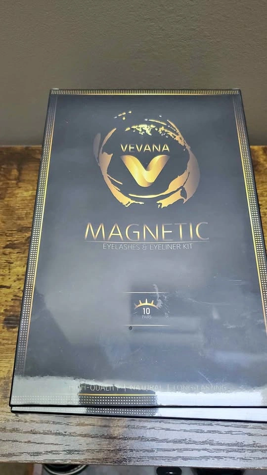 VEVANA Magnetic Eyelashes & Eyeliner Kit