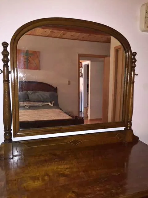 Antique Bed and Dresser Set thumbnail