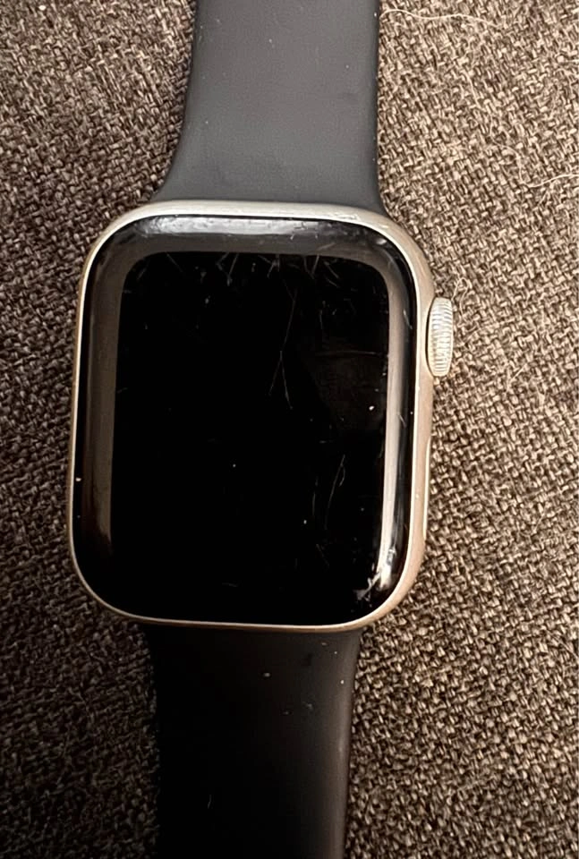 Apple Watch 7 41mm Aluminum GPS - photo 2