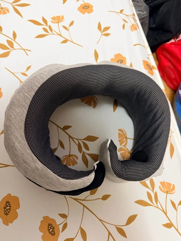 Travel Neck Pillow - photo 2