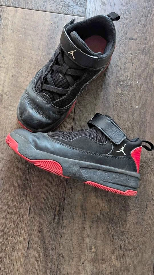 Jordan Kids Black and Red Mid Top Sneakers