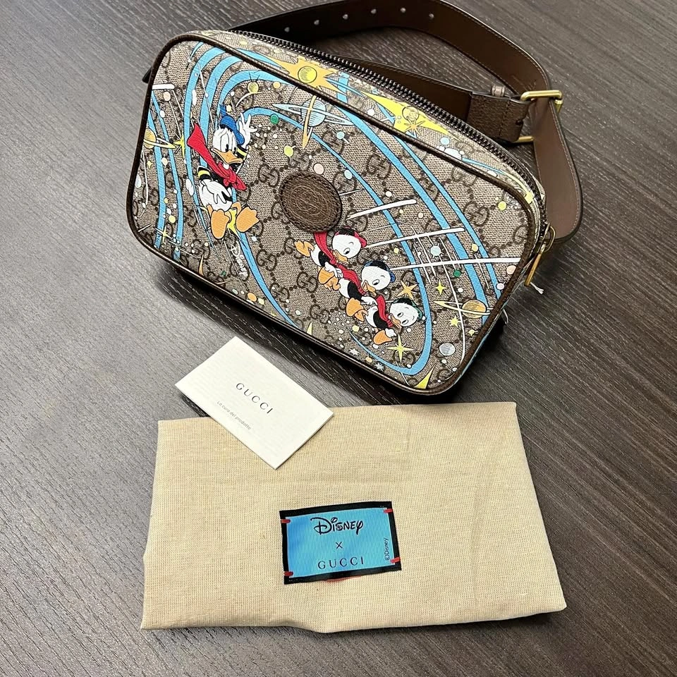 Gucci GG Supreme Donald Duck Belt Bag