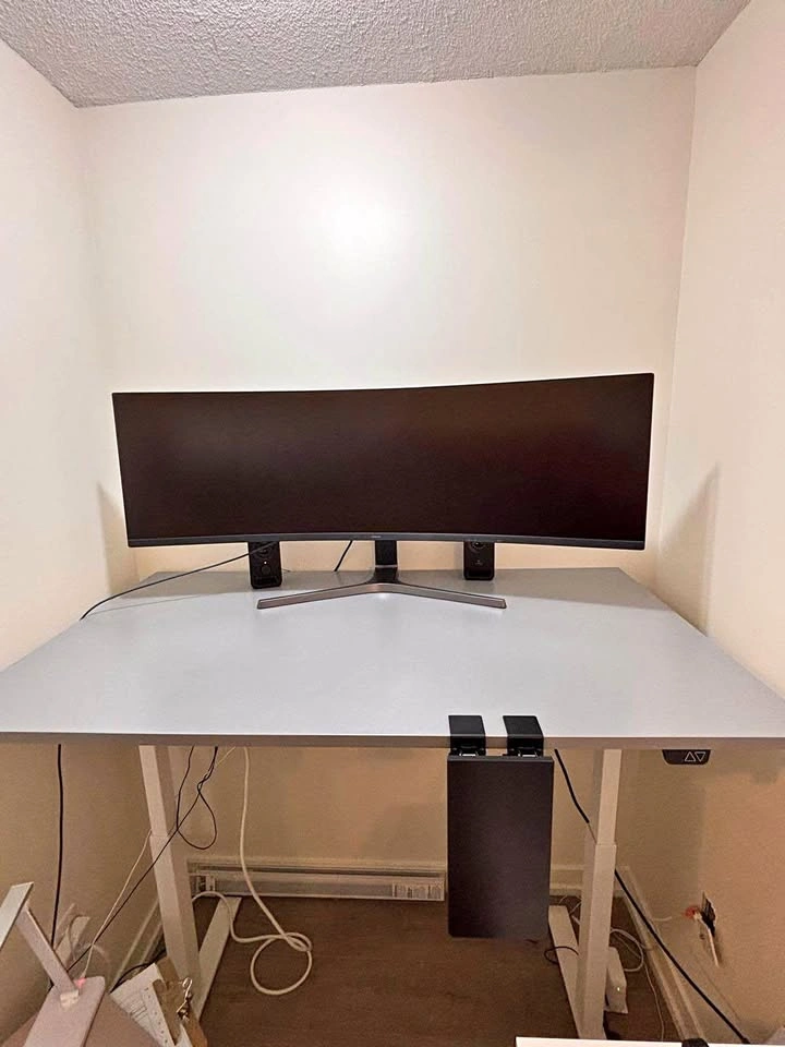 Electric Sit-Stand Desk / Height Adjustable Desk