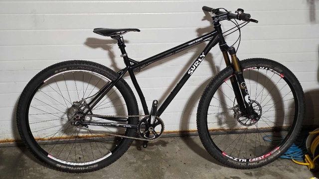 Surly Karate Monkey 29er Single Speed, Fox fork remote lockout