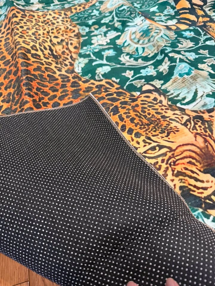 Tiger Print Area Rug – 140x200 cm - photo 2