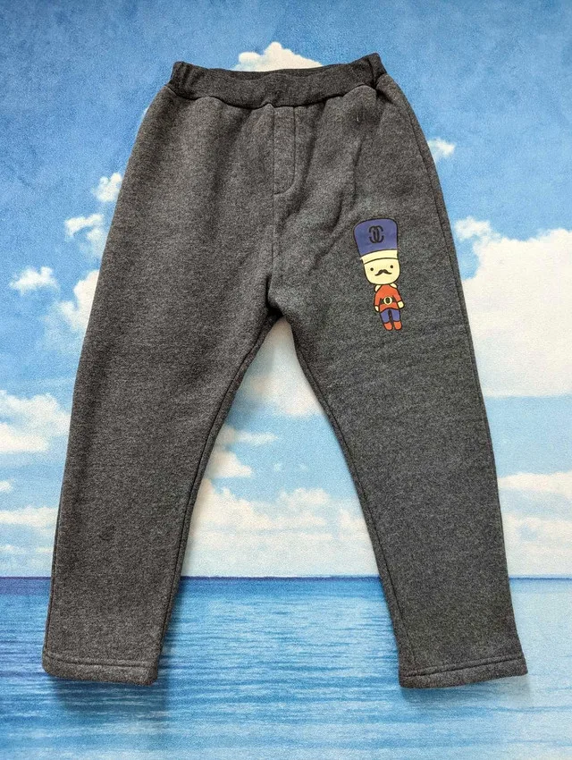 Like new 7-8Y Boys (130cm) Fleeced grey pants thumbnail