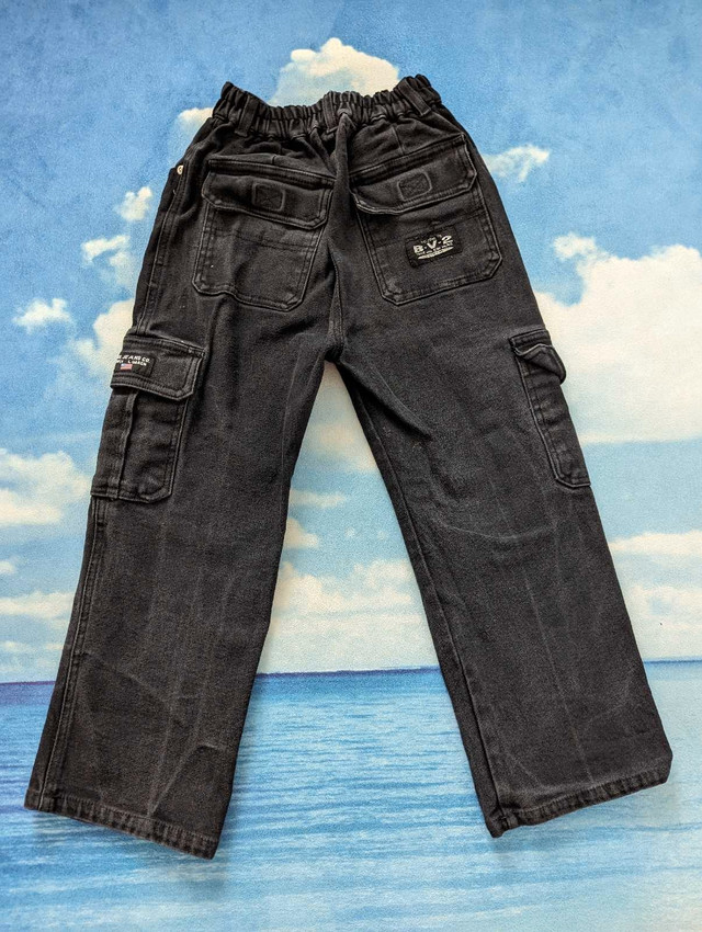 9T boys black thick cargo jeans, like new - photo 3