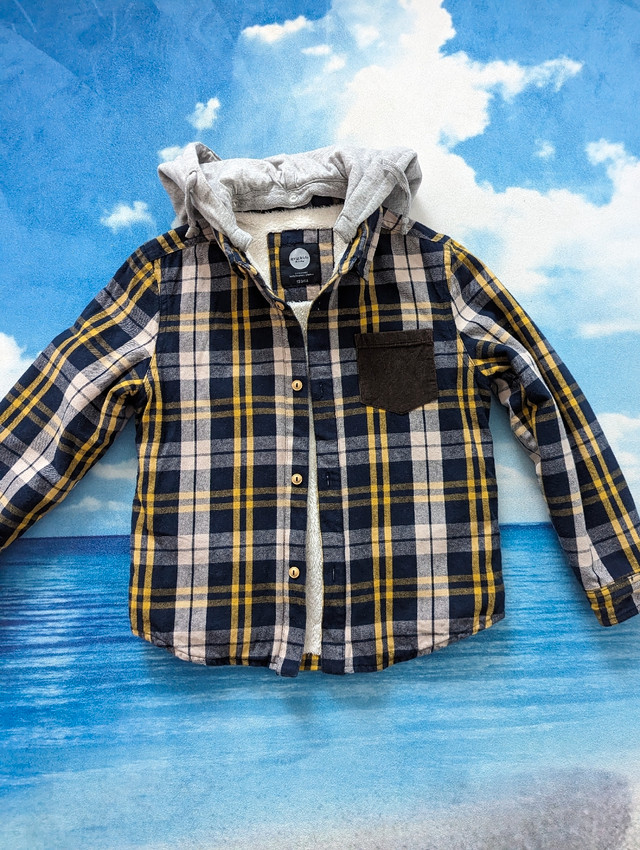 Like new GXG boys 130cm fleece lined plaid button shirt
