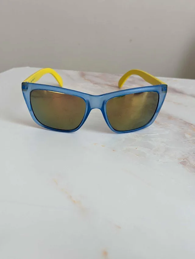 Carter's kids sunglasses S (4-6Y) thumbnail