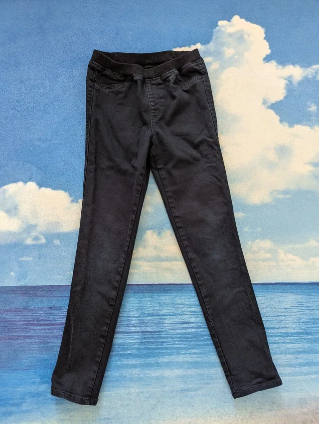 Uniqlo Kids black jeans Size L, 135cm+ thumbnail