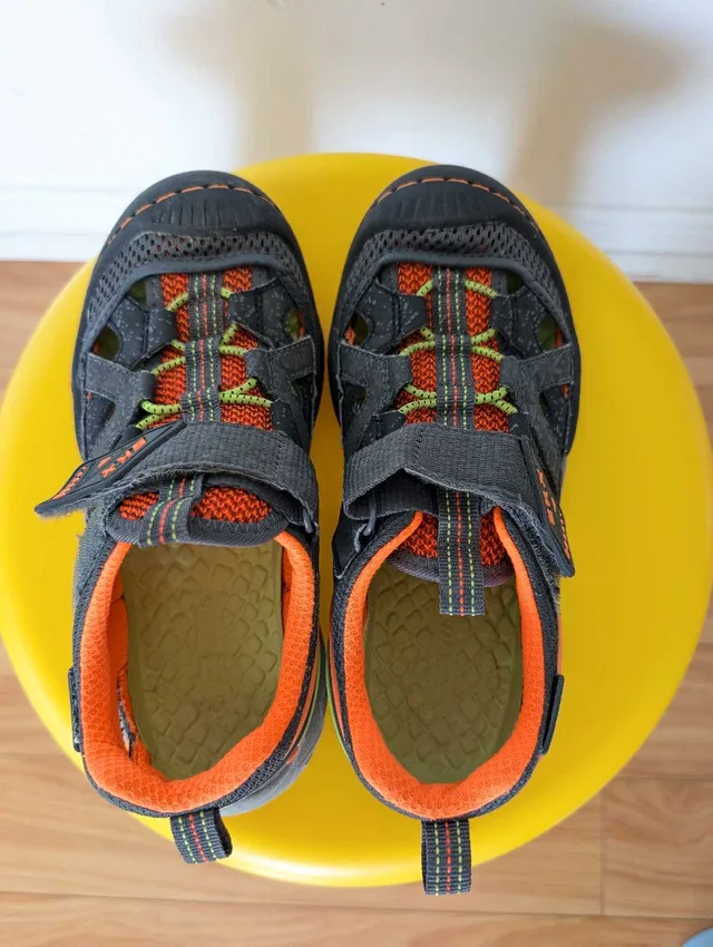 Kids size 1 Sketchers Sandals Gently used thumbnail