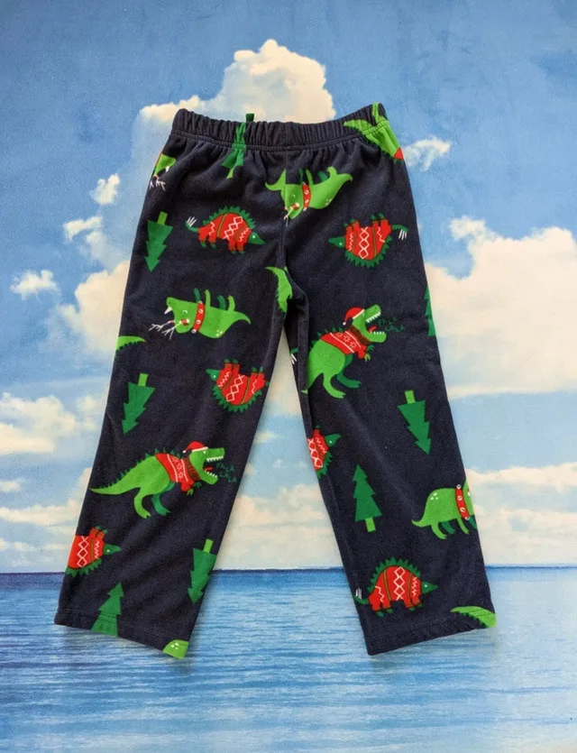 2 pairs of Carter's Kids 6A holiday pj pants