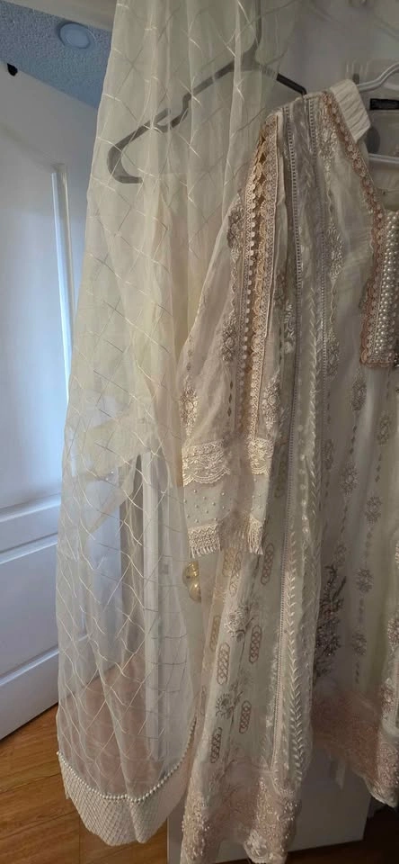 Pakistani dress/suit/clothes - photo 2