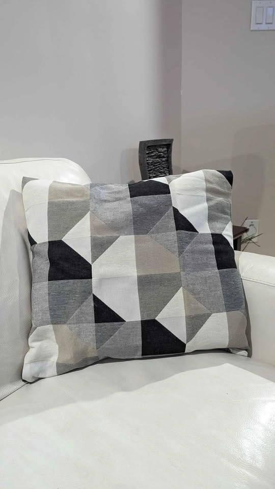 Accent Pillow Cushions - photo 2